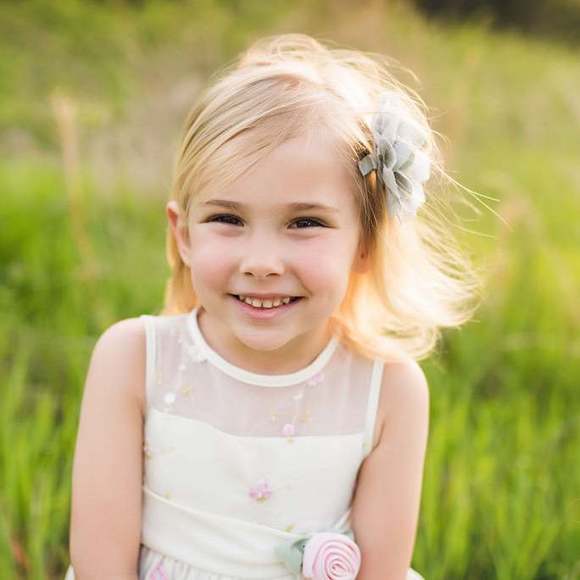 Meet your Posher, Laura - Picture 1 of 1